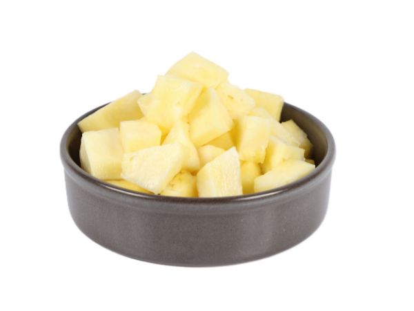 Mynd Ananas handskorinn bitar án hýðis KG